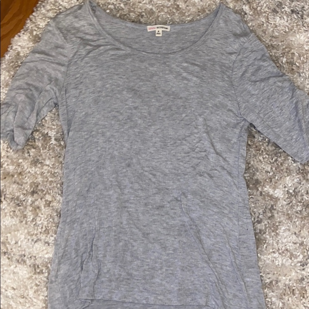 Women’s Zenana Outfitters semi long sleeve shirt